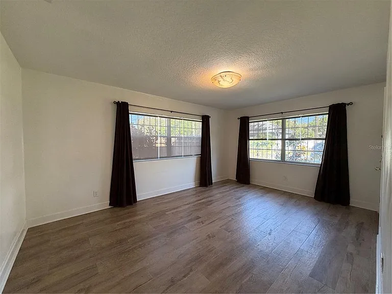 3230 W Saint Conrad St — Photo 15