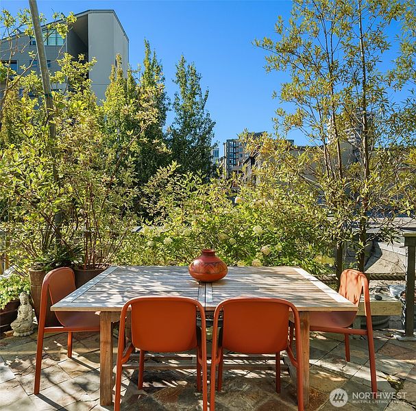 2nd image of 81 Vine Street #404