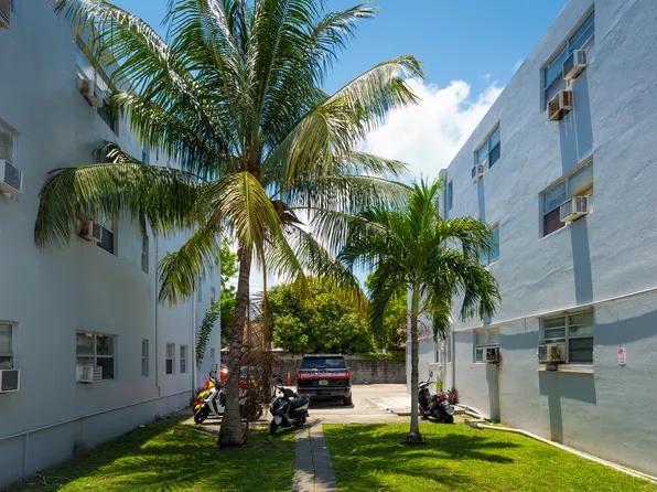 Miami Central Apartments
