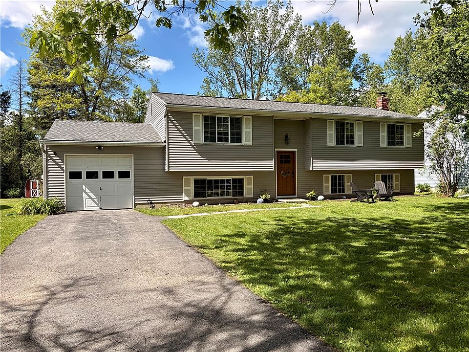 1st image of 26 Greystone Dr