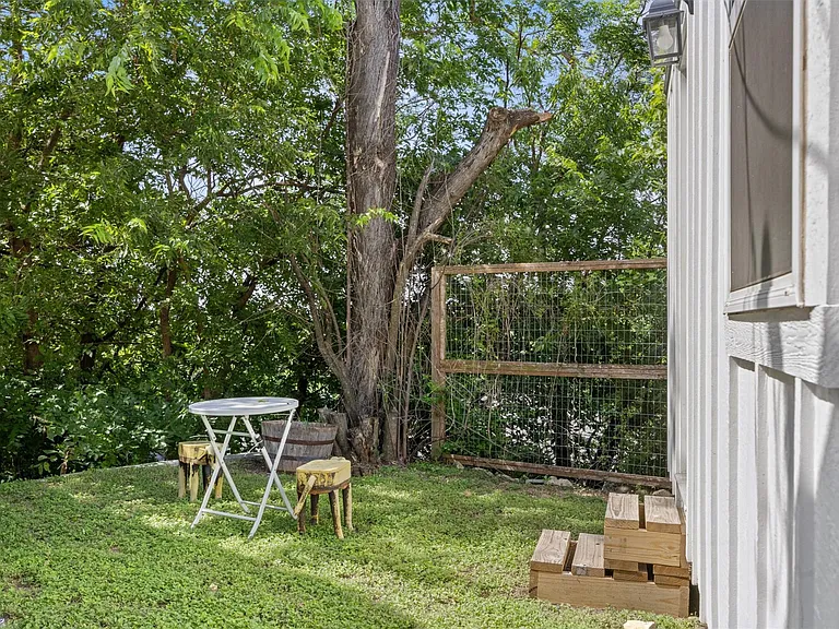 1167 Ridgeway Dr — Photo 29