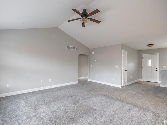 5th image of 105 Iron Ct
