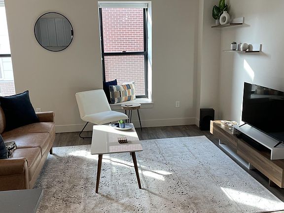 5th image of 606 W North Temple St #202