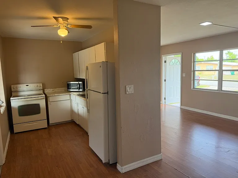 2733 Starlite Ln — Photo 10