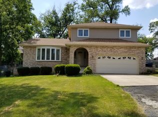 10242 S 86th Ave, Palos Hills, IL 60465
