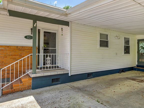 4th image of 1121 Brandt Dr