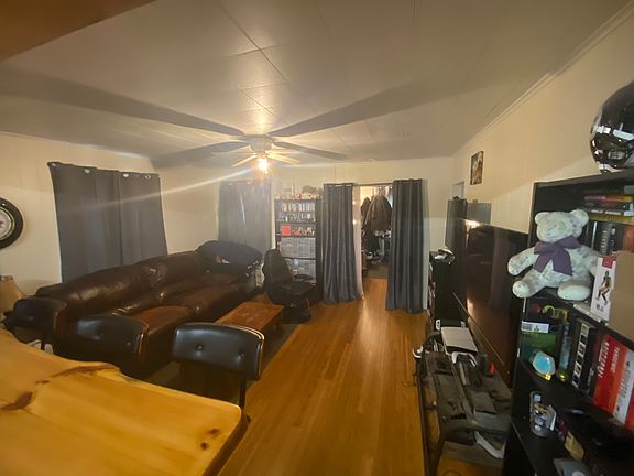 4th image of 174 Parrish St #B