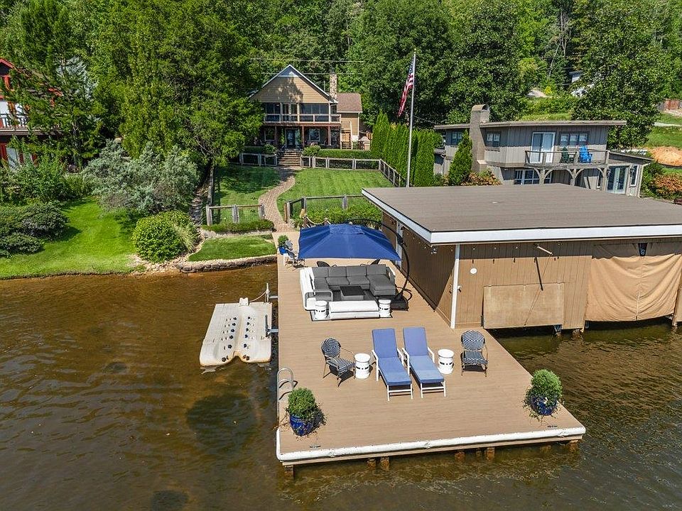1st image of 1522 W Lakeshore Dr