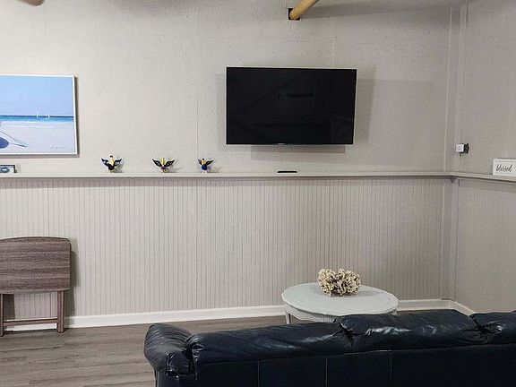 2nd image of 5845 Garcon Blvd Studio B