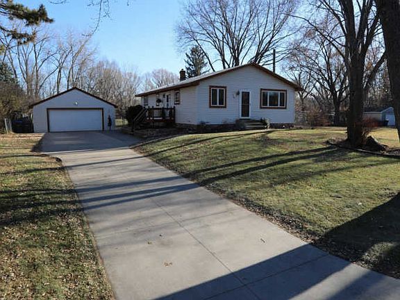 2nd image of 2200 6th St N