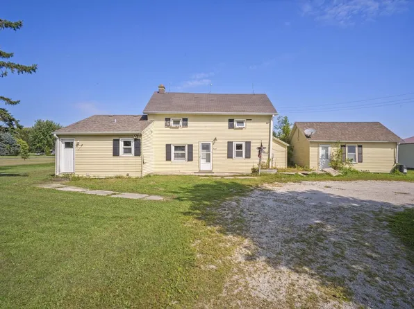 4560 Elmwood ROAD, Hubertus, WI 53033