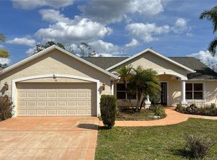 32 E Diamond Dr, Palm Coast, FL 32164