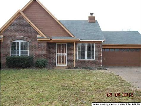 3rd image of 5903 Kentwood Dr