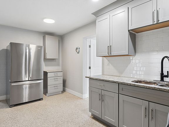 3rd image of 4519 Venetian Blvd NE #2