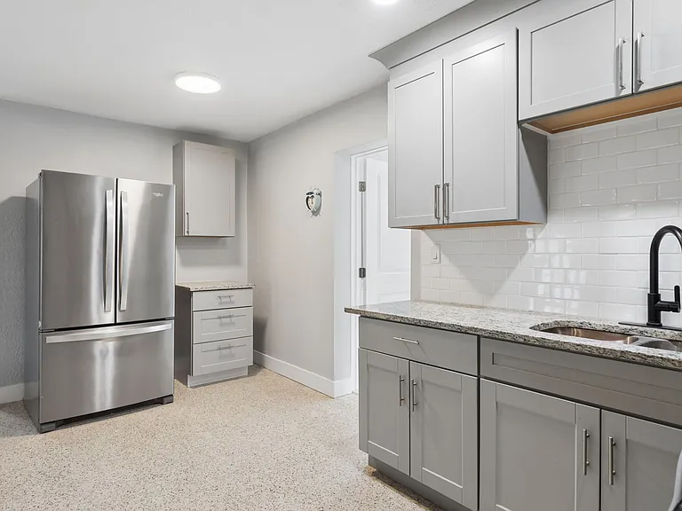 4519 Venetian Blvd NE #1 — Photo 8