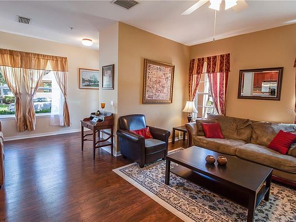 5th image of 10804 Spider Lily Dr #10804