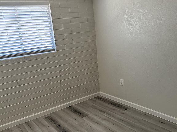 2nd image of 1810 N 51st St #9-09