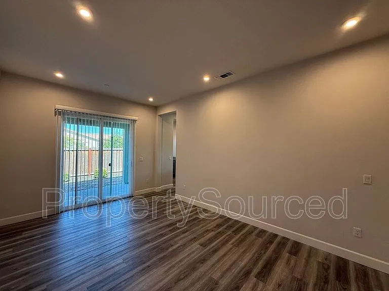 614 Madrone St — Photo 37