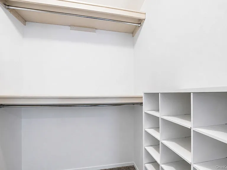 101 Raspberry Ct — Photo 32