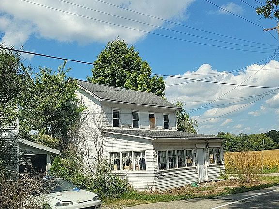 3rd image of 8861 S Main St
