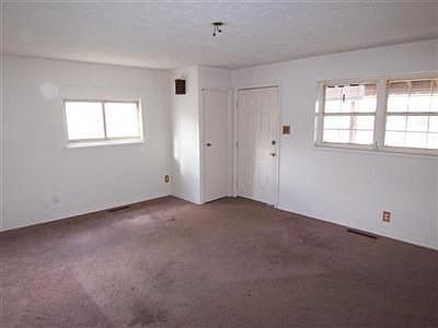 3rd image of 2442 Berwyck Ave