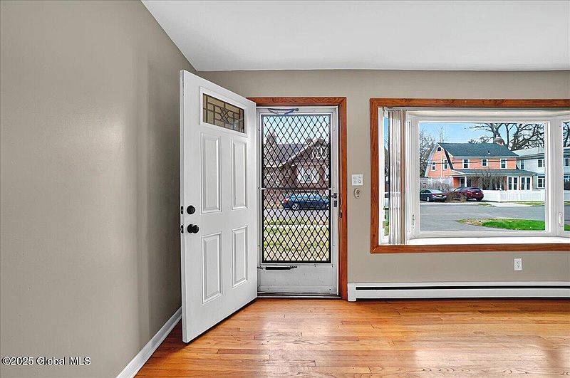 3rd image of 59 Cuyler Avenue