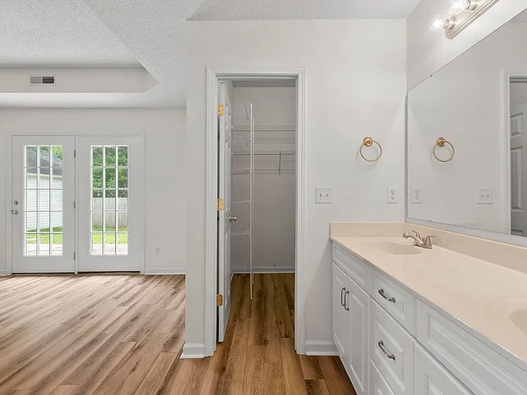 506 Cedar Ave — Photo 17