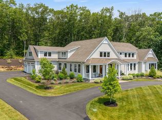 16 Lavender Ln, Windham, NH 03087