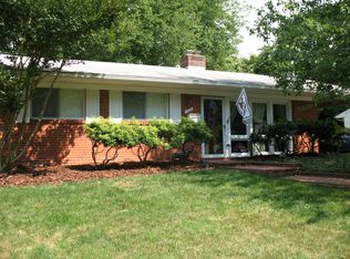 304 Patrick St SW, Vienna, VA 22180