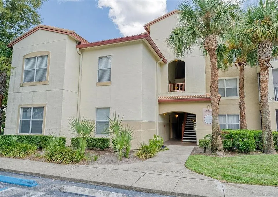 823 Camargo Way #104