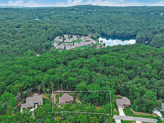 5th image of 148 & 146 Beachwood Dr