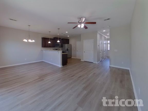 2nd image of 356 Dawsons Park Dr