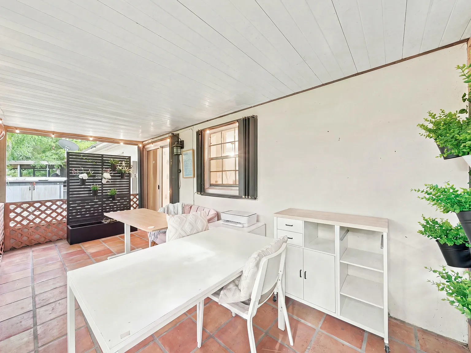 2 bed, 2.0 bath, 1102 sqft, $3,500 — Photo 3