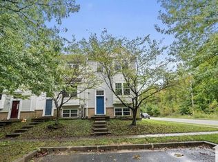 2 Carob Ct, Essex, MD 21221