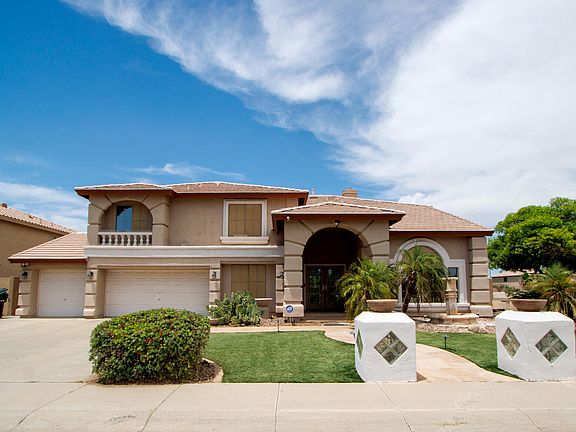 4th image of 1490 E CRESCENT Way