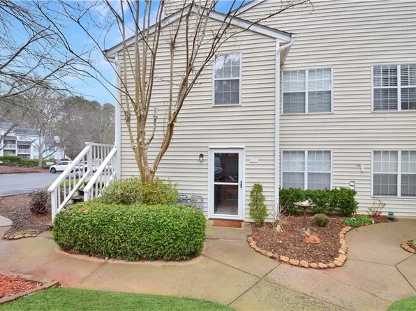 1603 Glenleaf Dr, Peachtree Corners, GA 30092
