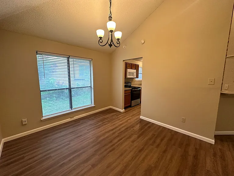 6416 Brookhaven Trl — Photo 8