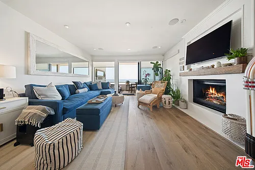 1 Eastwind St Photo 1