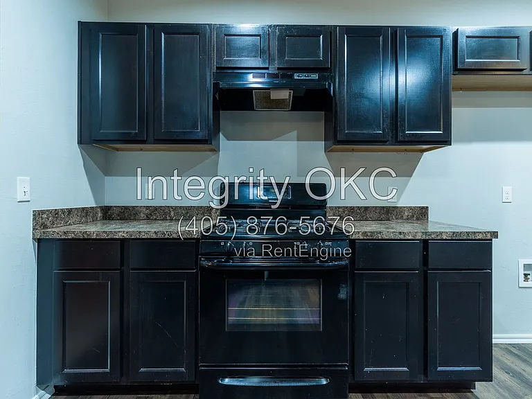 13233 Bridgewater Dr — Photo 14