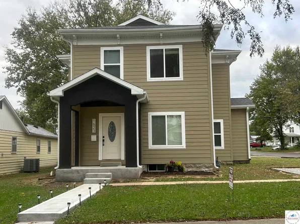 1523 E Broadway Blvd, Sedalia, MO 65301