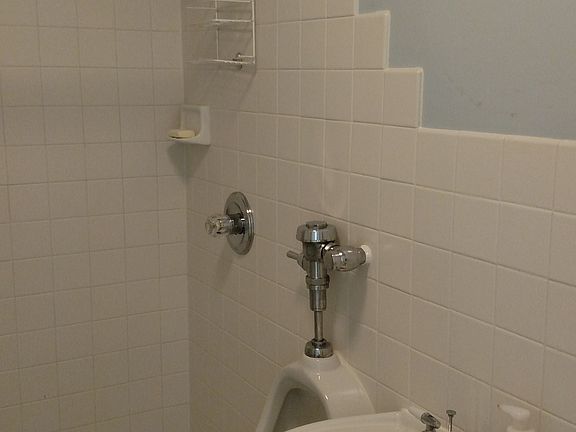 4th image of 222 Grand Vista Dr