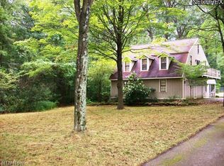 1166 S Albright McKay Rd SE, Hubbard, OH 44425