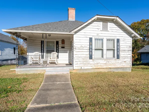 107 Meadow Ave NE, Concord, NC 28025