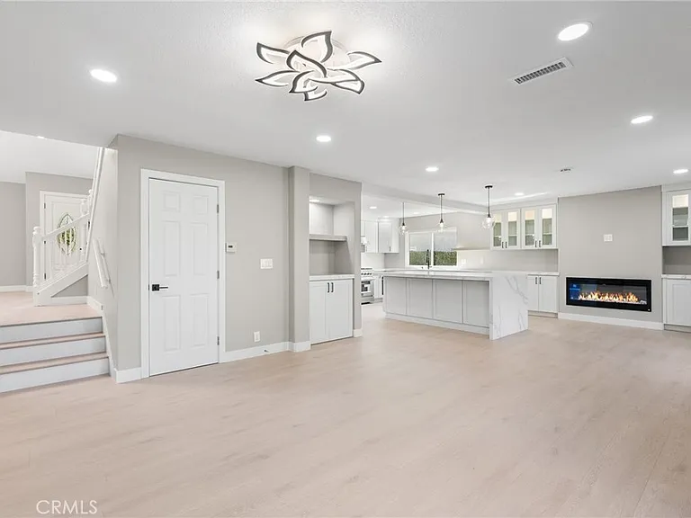 24746 Scott Ln — Photo 5