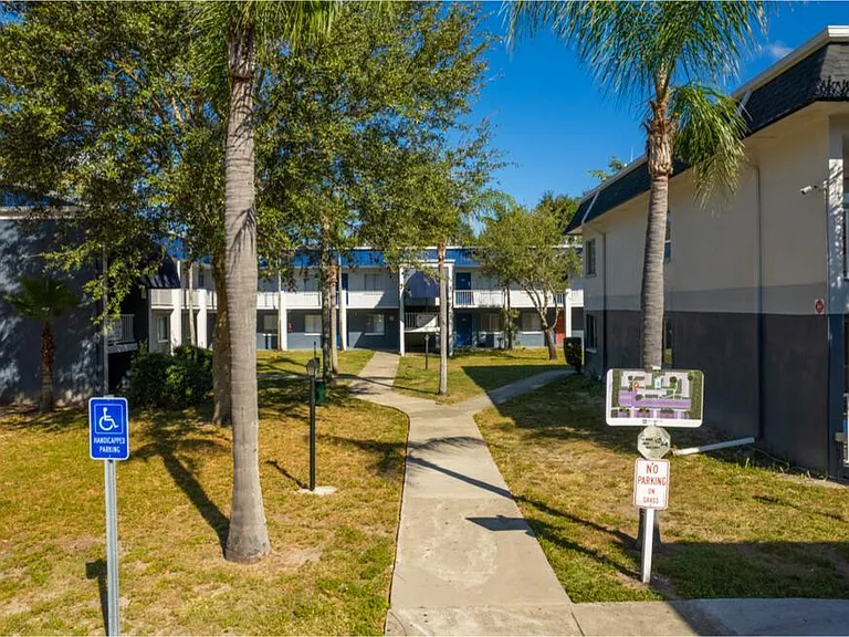 Palm Square Homes — Photo 39