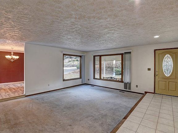 3rd image of 1710 S Kahuna Dr