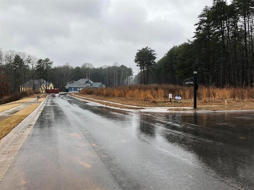 1st image of 6005 Barefoot Dr