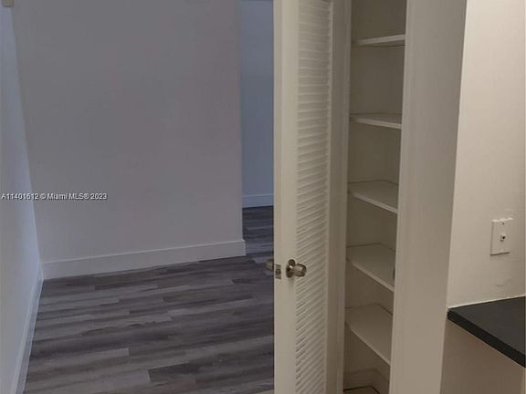 3rd image of 2424 SE 17th St APT 206B