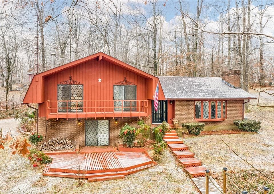 1st image of 295 Dogwood Dr