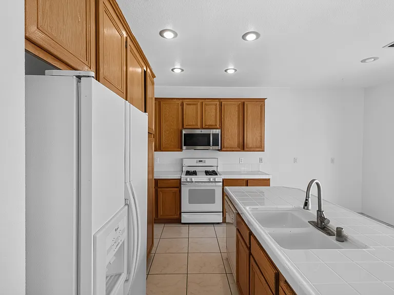 9803 Cordova Vista Ct — Photo 6
